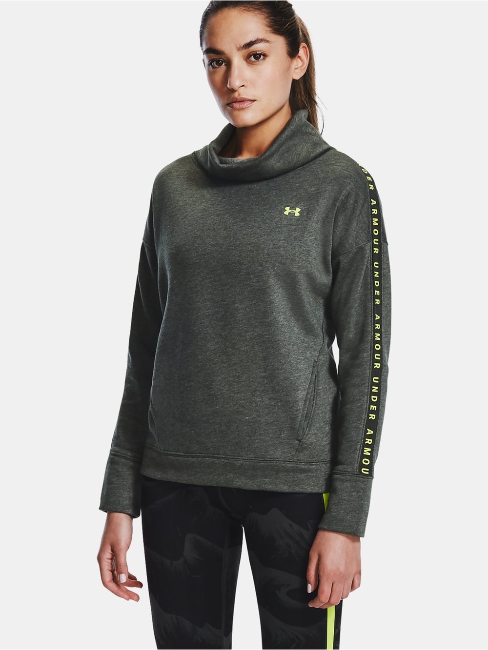 Women’s XL under armour pullover